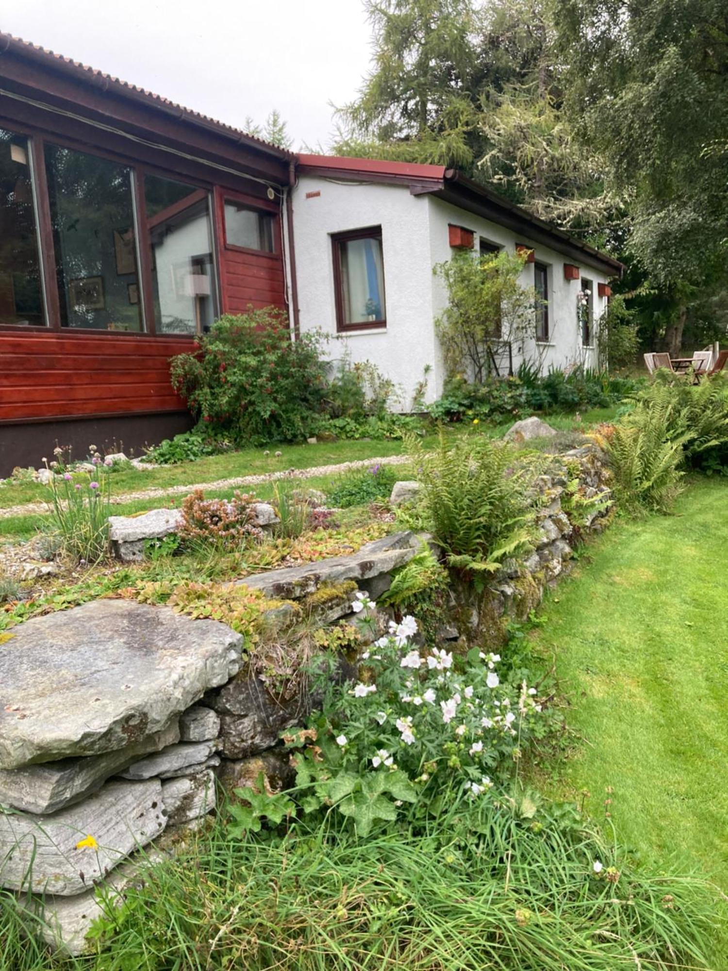 Invercassley Cottage B&B Suite Lairg Exteriör bild
