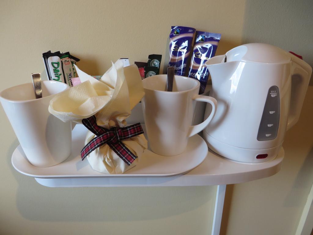 Invercassley Cottage B&B Suite Lairg Exteriör bild